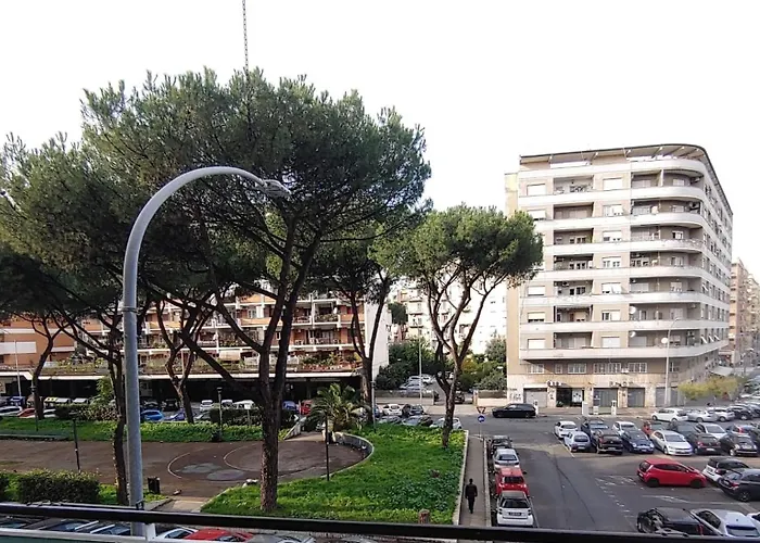A casa dei Nonni House near the metro C